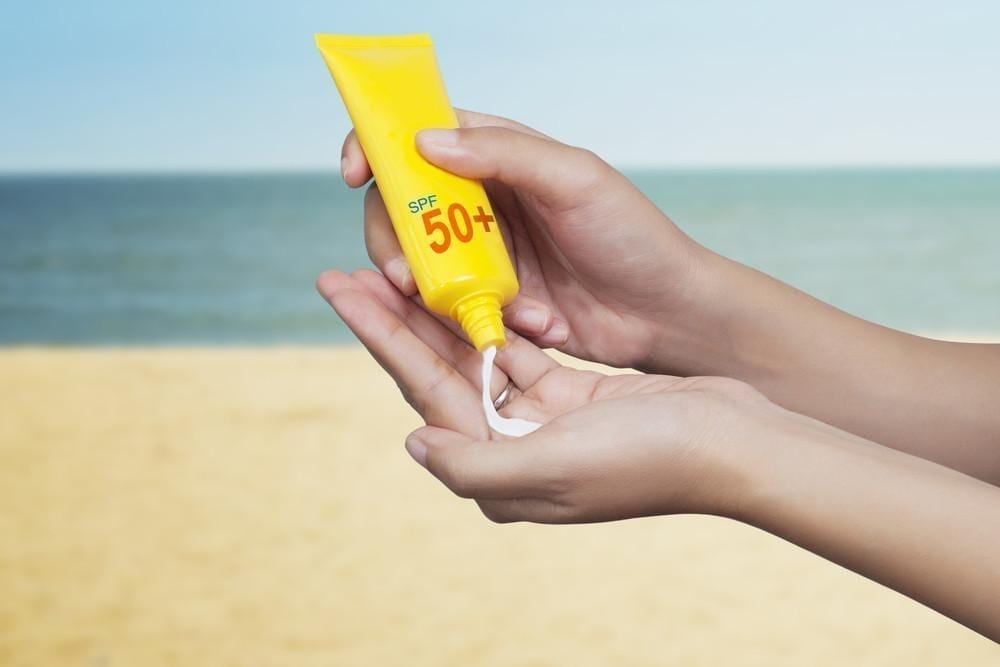 4 Reasons to Slather on Facial Skin Care Products with Sunscreen
